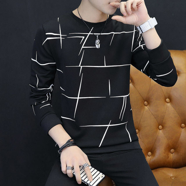 Long-sleeved T-shirt