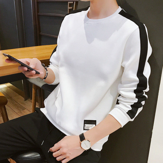 Long-sleeved T-shirt